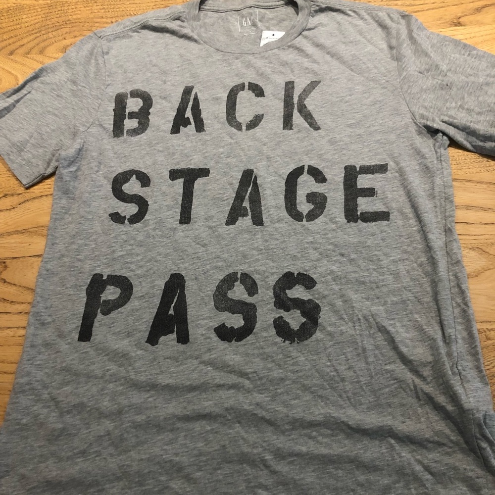 Gap tshirt sz small